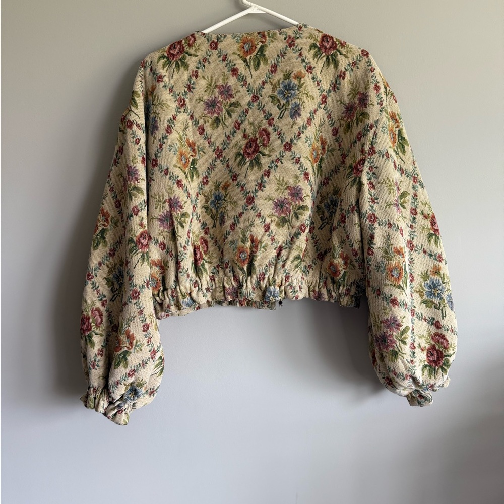 Mabel Floral Fabric Quilted bomber Jacket Size Large - Picture 8 of 11